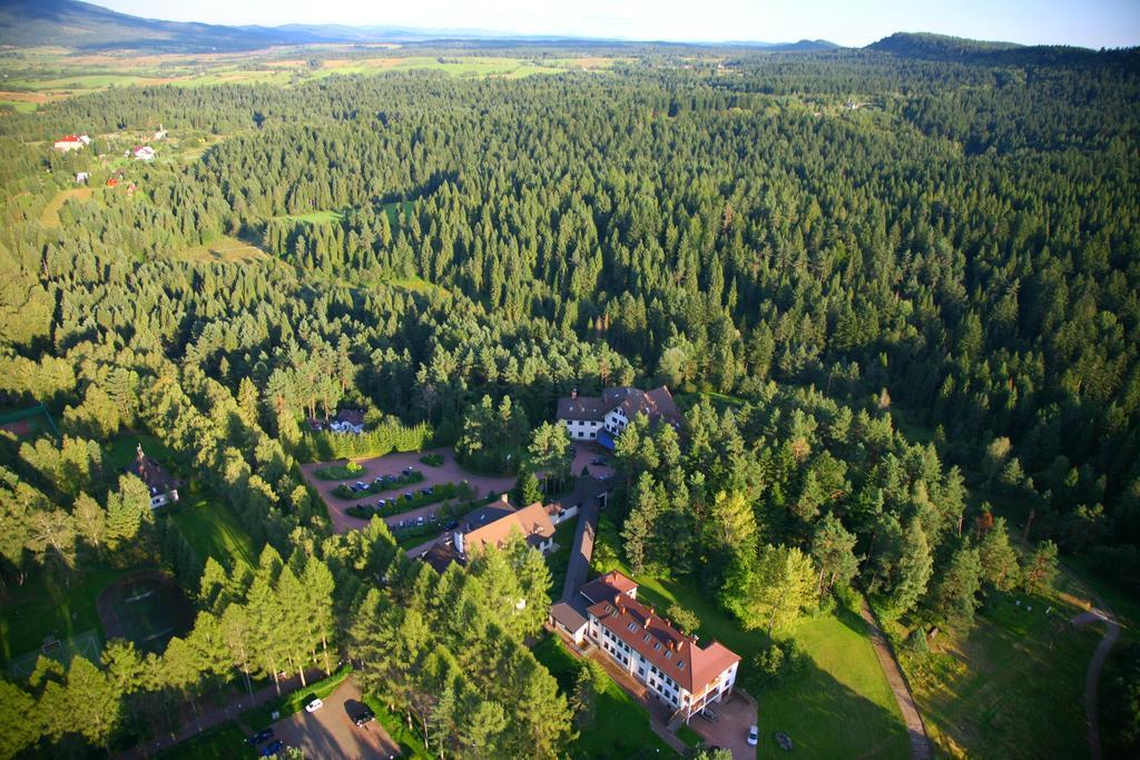 Hotel Perla Bieszczadow Geovita Czarna Kültér fotó